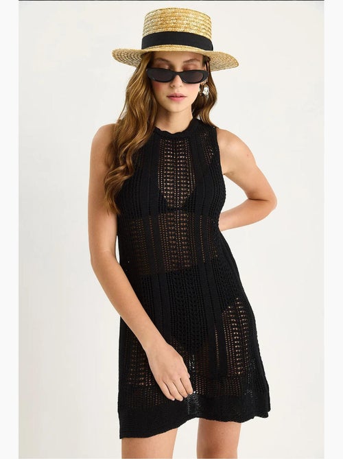 Vestido mini de punto texturizado con cuello halter y detalle de encaje lucci - Kiabi Vestido mini de punto texturizado con cuello halter y detalle de encaje lucci - Kiabi