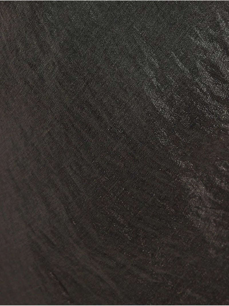Vestido mini de satén sin mangas de corte A Negro - Kiabi
