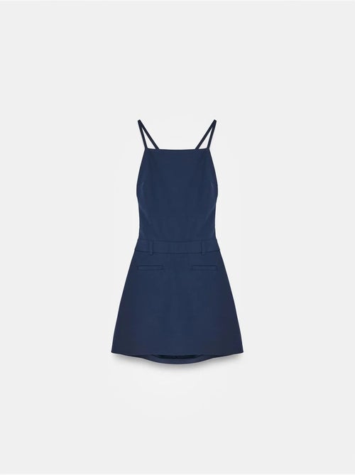 Vestido mini entallado con escote cuadrado y detalle cut-out dilvin - Kiabi Vestido mini entallado con escote cuadrado y detalle cut-out dilvin - Kiabi