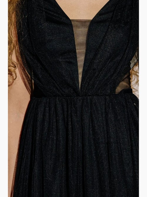 Vestido mini patinador de tul con cuello en v y paneles hiccup - Kiabi Vestido mini patinador de tul con cuello en v y paneles hiccup - Kiabi