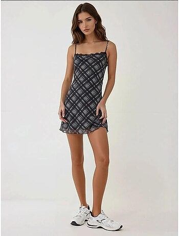 Vestido mini patinador estampado con detalle de encaje