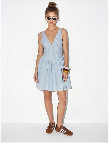 Vestido mini skater a rayas con escote en v y sin mangas lucci