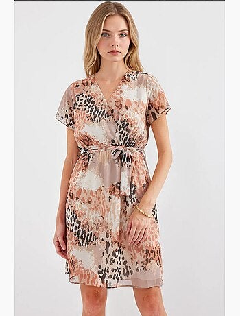 Vestido mini tipo tea floral con escote en v y cinturón bdart