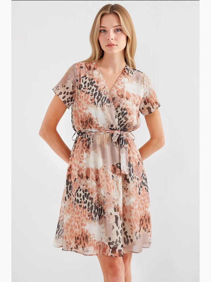 Vestido mini tipo tea floral con escote en v y cinturón bdart Beige arcilla - Kiabi