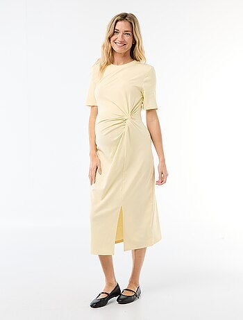 Vestido premamá con torsión frontal