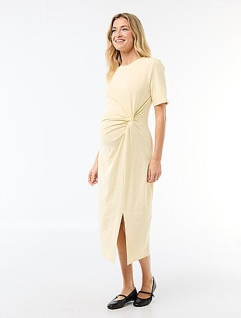 Vestido premamá con torsión frontal