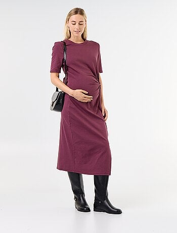 Vestido premamá con torsión frontal