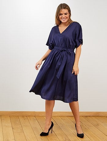 Vestido satinado cruzado - Kiabi