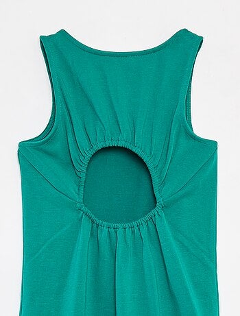 Vestido sin mangas con abertura en la espalda