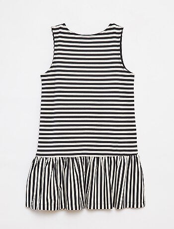 Vestido sin mangas con volantes