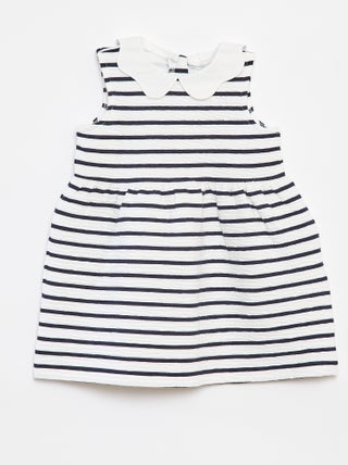 Vestido sin mangas de punto arrugado con motivo