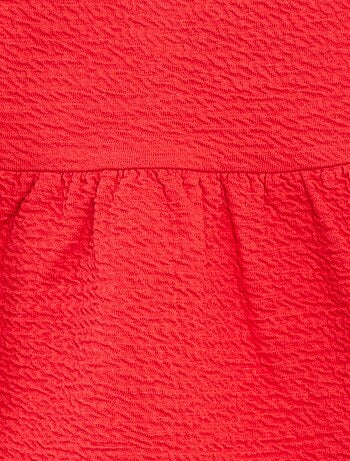 Vestido sin mangas de punto arrugado con motivo