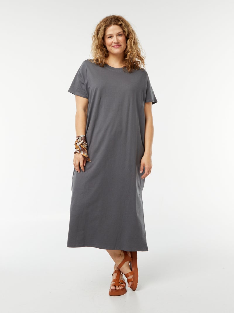 Vestido tipo camiseta largo de manga corta liso GRIS - Kiabi