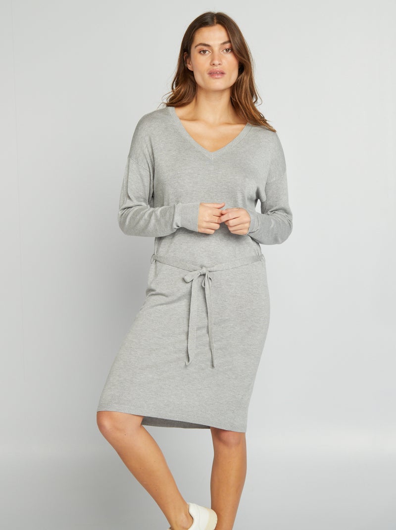 Vestido tipo jersey con cinturón anudable GRIS - Kiabi