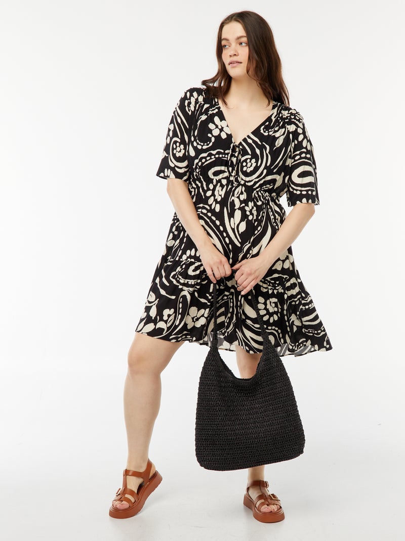 Vestido trapecio estampado con volante en el bajo Negro - Kiabi