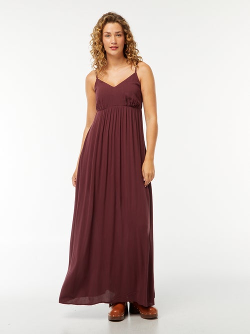 Vestido vaporoso con motivo floral y tirantes finos ajustables - Kiabi