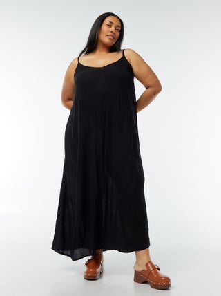 Vestido vaporoso largo con tirantes finos ajustables