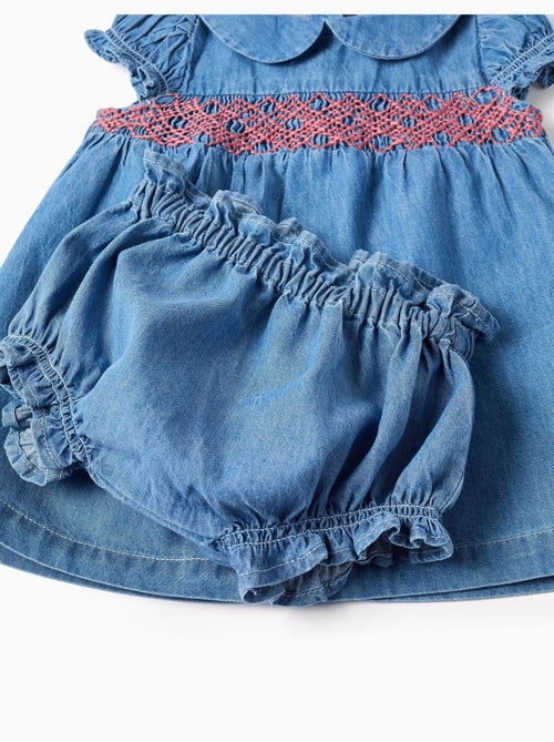 Vestido vaquero con bordado y volantes - Kiabi