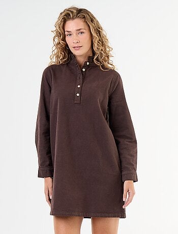 Vestido vaquero con cuello con volante