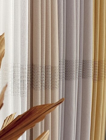 Visillo bohemio con bandas caladas