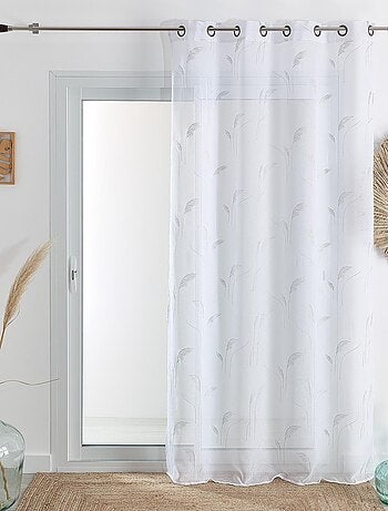 Visillo bordado de pampas