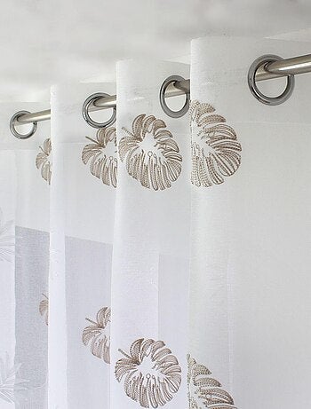 Visillo bordado en etamina