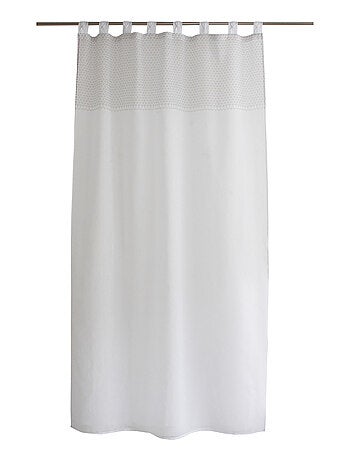 Visillo con ojales estampado de motivos geométricos