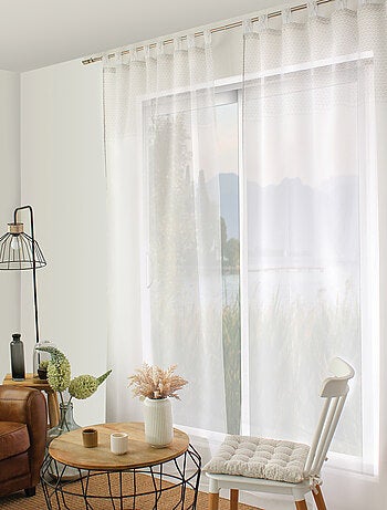 Visillo con ojales estampado de motivos geométricos