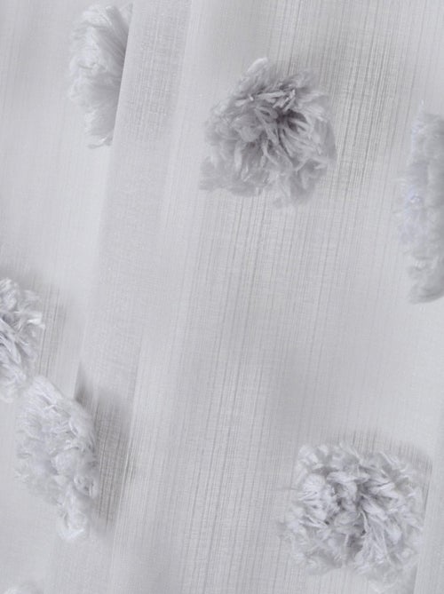 Visillo con pompones bordados - Kiabi