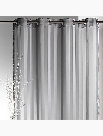 Visillo confeccionado a rayas