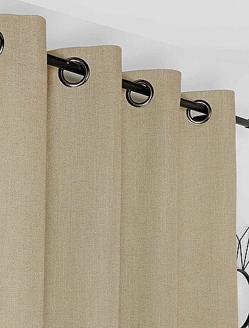 Visillo de hilos flameados