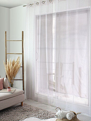 Visillo de organza con plumeti y ojales metálicos