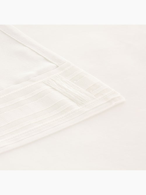 Visillo liso de tejido jaspeado, soporte encintado - Gamusi. - Kiabi Visillo liso de tejido jaspeado, soporte encintado - Gamusi. - Kiabi