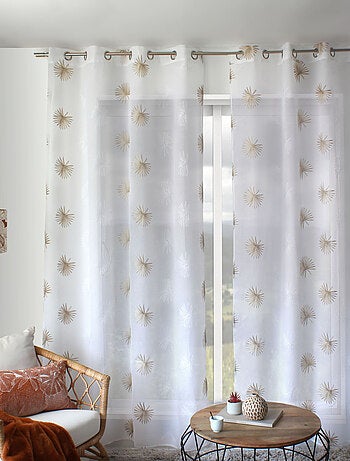 Visillo tamizante bordado con motivo vegetal