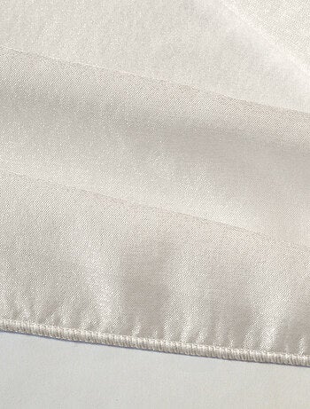 Visillo unicolor satinado y plomado