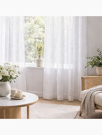 Voile blanco con motivos ondulados bordados