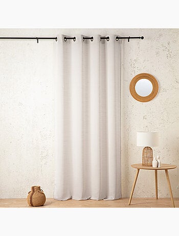 Voile de lana liso con ojales