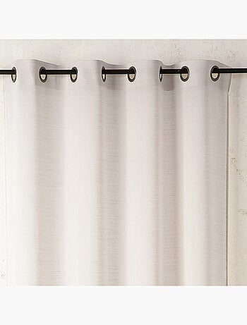 Voile de lana liso con ojales