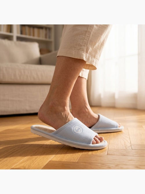 Zapatilla de casa Mule Mujer Pack 2 Pares Tela Gofrada Punta Abierta OZABI - Kiabi