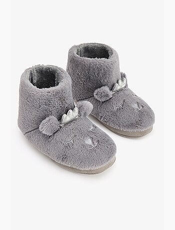Zapatilla de casa softy con bordado de animal penti