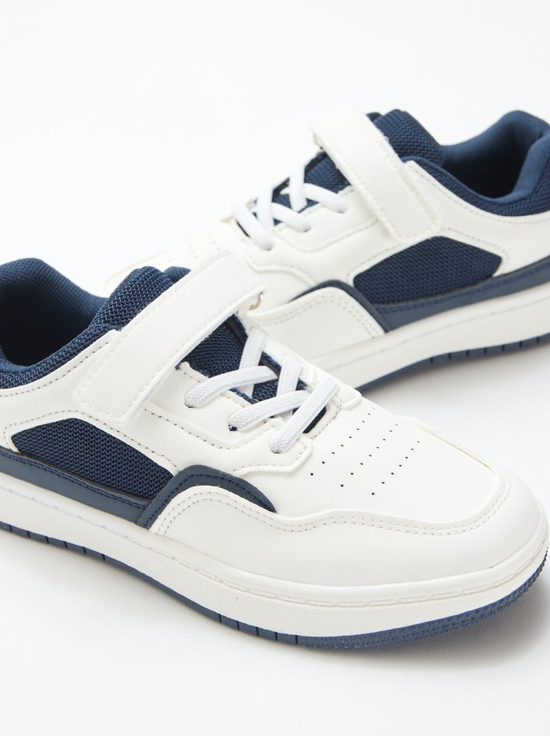 Zapatilla plana con velcro contrastante bicolor Azul - Kiabi