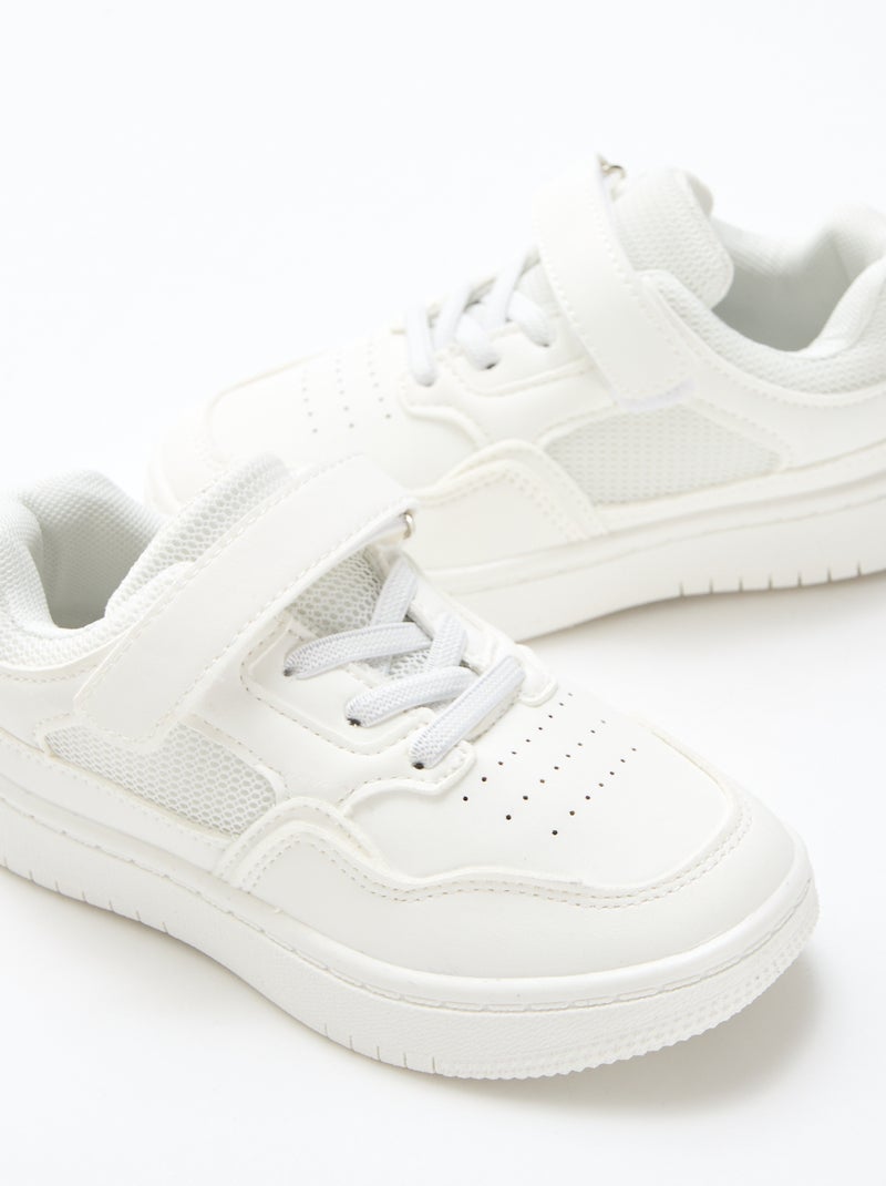 Zapatilla plana con velcro liso Blanco - Kiabi