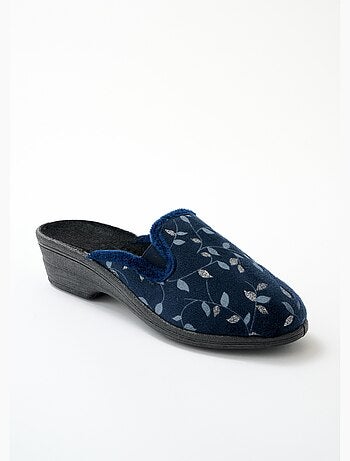 Zapatilla tipo zueco con cuña y comodidad compensada. - Afibel