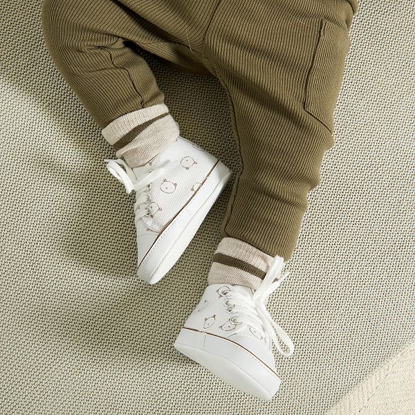 zapatillas de bebe en tela