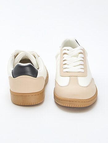 Zapatillas bajas bicolor con cordones