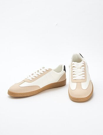 Zapatillas bajas bicolor con cordones
