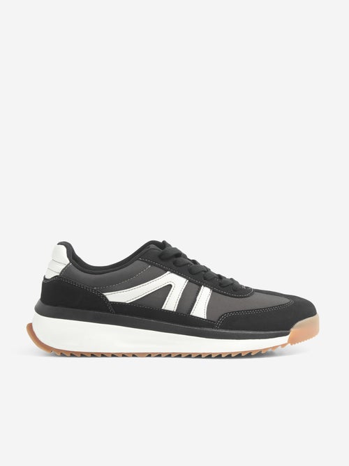 Zapatillas bajas bicolores y de dos materiales - Kiabi Zapatillas bajas bicolores y de dos materiales - Kiabi