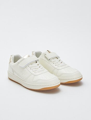 Zapatillas bajas con cierre con velcro y cordones