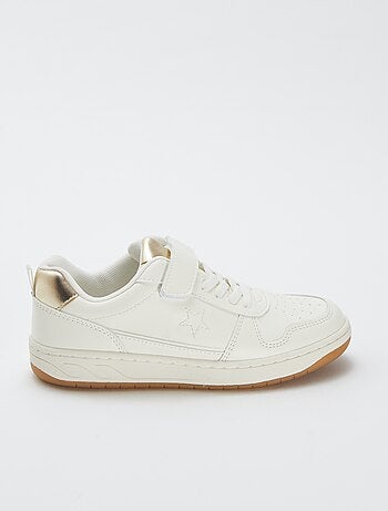 Zapatillas bajas con cierre con velcro y cordones