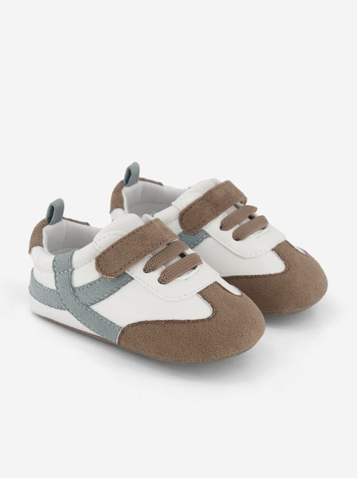 Zapatillas bajas con cierre de velcro y cordones - Kiabi Zapatillas bajas con cierre de velcro y cordones - Kiabi